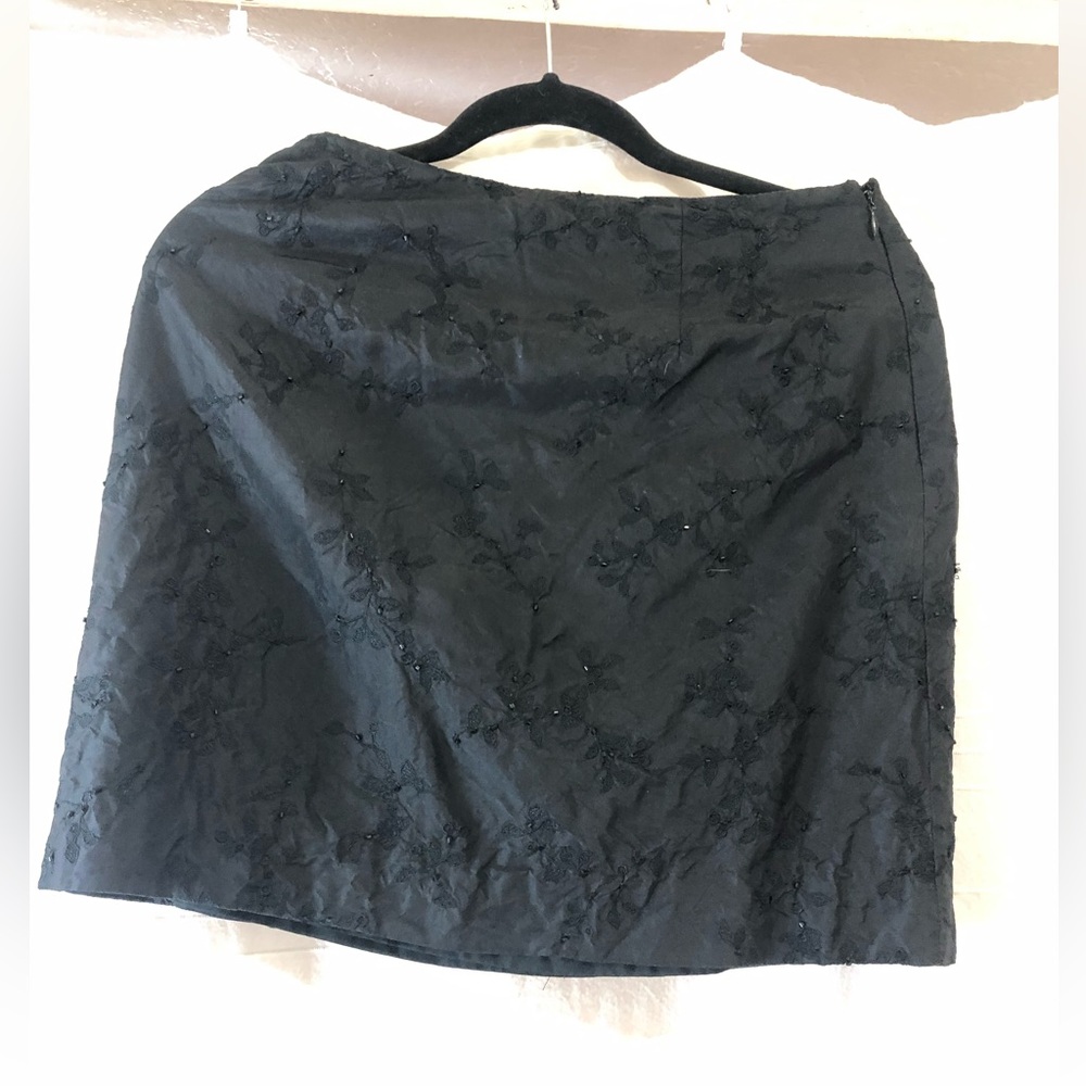 Mini Skirt - Picture 4 of 16